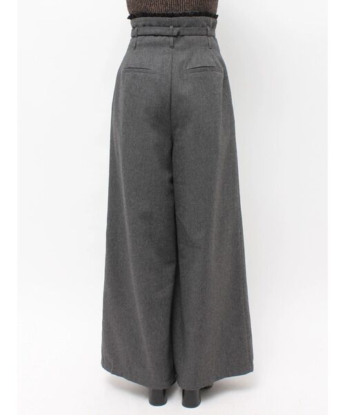 MURUA(ムルーア)の「ウエストフリルワイドパンツ 冬服(スラックス・レディース・グレー/ベージュ/ブラック・1/2)」の16枚目の写真