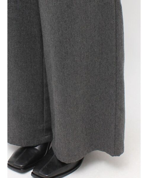 MURUA(ムルーア)の「ウエストフリルワイドパンツ 冬服(スラックス・レディース・グレー/ベージュ/ブラック・1/2)」の19枚目の写真