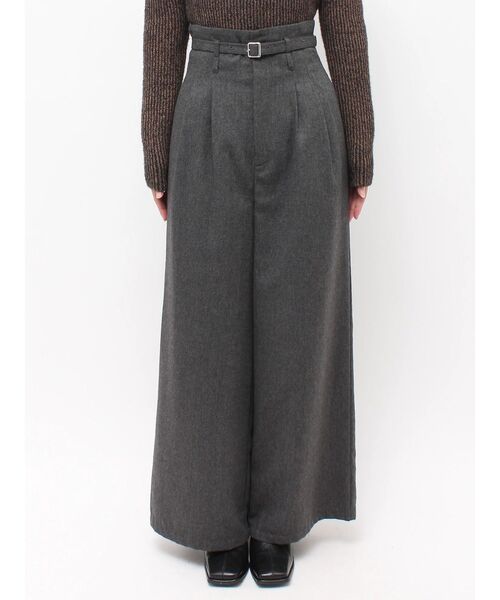 MURUA(ムルーア)の「ウエストフリルワイドパンツ 冬服(スラックス・レディース・グレー/ベージュ/ブラック・1/2)」の21枚目の写真