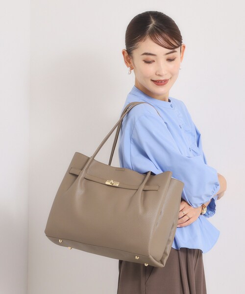 ITS'DEMO(イッツデモ)の「ベルトモチーフA4トート(トートバッグ・レディース・ダークグレー/ナチュラル/ブラック・00)」の10枚目の写真