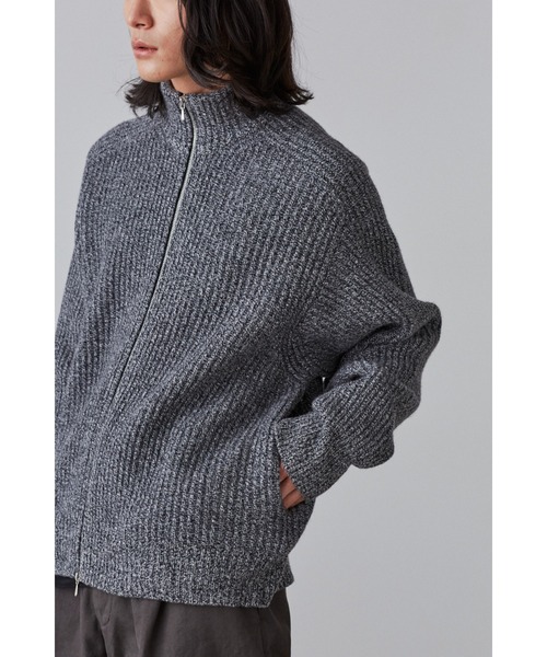 YLEVE(イレーヴ)の「YLEVE / WOOL CASHMERE DRIVERS KN(カーディガン/ボレロ・メンズ・ブルー/ブラック・5)」の4枚目の写真