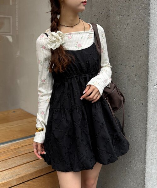 w closet（ダブルクローゼット）の「【体型カバー/着回し◎】フリルレースミニキャミOP（ワンピース・レディース・ブルー/グリーン/アイボリー/ブラック・FREE）」の2枚目の写真