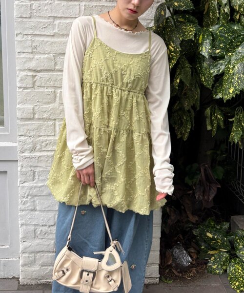 w closet（ダブルクローゼット）の「【体型カバー/着回し◎】フリルレースミニキャミOP（ワンピース・レディース・ブルー/グリーン/アイボリー/ブラック・FREE）」の9枚目の写真