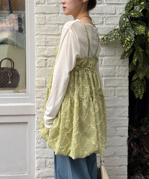 w closet（ダブルクローゼット）の「【体型カバー/着回し◎】フリルレースミニキャミOP（ワンピース・レディース・ブルー/グリーン/アイボリー/ブラック・FREE）」の8枚目の写真