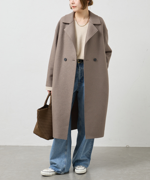 journal standard L'essage(ジャーナルスタンダードレサージュ)の「HARRIS WHARF LONDON 別注 Women dropped shoulder d.b. コート(その他アウター・レディース・ネイビー/パープル/ベージュ系その他・40)」の4枚目の写真