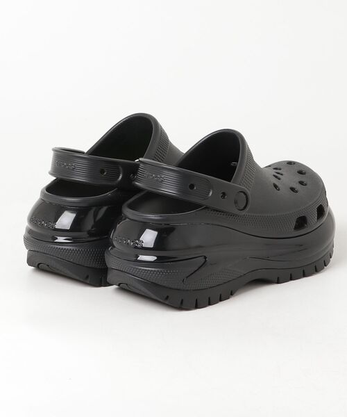 crocs（クロックス）の「クロックス crocs Mega Crush Clog Blk（サンダル・メンズ・ブラック・22.0cm/23.0cm/24.0cm）」の3枚目の写真