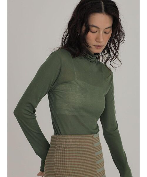 FIKA.(フィーカ)の「Sheer turtleneck cut-sew(Tシャツ/カットソー・レディース・ブルー/アイボリー/カーキ/ブラウン/ブラック/ベージュ・MEDIUM)」の5枚目の写真