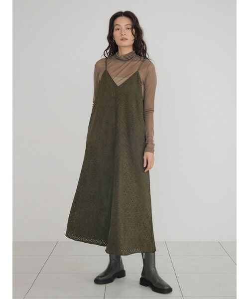 FIKA.(フィーカ)の「Sheer turtleneck cut-sew(Tシャツ/カットソー・レディース・ブルー/アイボリー/カーキ/ブラウン/ブラック/ベージュ・MEDIUM)」の14枚目の写真