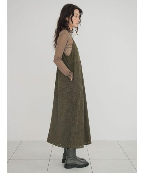 FIKA.(フィーカ)の「Sheer turtleneck cut-sew(Tシャツ/カットソー・レディース・ブルー/アイボリー/カーキ/ブラウン/ブラック/ベージュ・MEDIUM)」の16枚目の写真