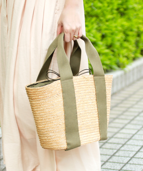 cache cache（カシュ カシュ）の「【cachecache】ストローボンネルテープかごバッグ/カシュカシュ（かごバッグ・レディース・アイボリー/カーキ/ネイビー・FREE）」の6枚目の写真