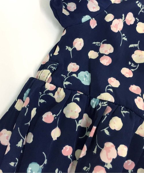 apres les cours（アプレレクール）の「花柄シャツワンピース（ワンピース・キッズ・オフホワイト/ネイビー・140/110/130/90/80/100/120）」の6枚目の写真