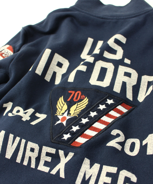 AVIREX(アヴィレックス)の「avirex/ アヴィレックス / U.S.A.F. 70th ANNIVERSARY THERMO LITE STAND ZIP/ アメリカ空軍70周年記念 サーモライト スタンドジップ(ジャージ・メンズ・ネイビー/カモフラージュ/ホワイト/ライトブルーグレー・XX-LARGE/LARGE/X-LARGE/MEDIUM)」の8枚目の写真