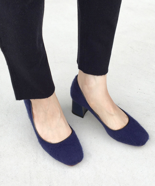 Carlie e felice(カーリーエフェリーチェ)の「【MADE IN JAPAN】【安心の日本製】スクエアトゥチャンキーヒールパンプス【Carlie e felice/カーリーエフェリーチェ】(パンプス・レディース・ブルー/ブラック/カーキ/ブラウン・22.5cm/24.0cm/24.5cm/23.0cm/23.5cm)」の4枚目の写真