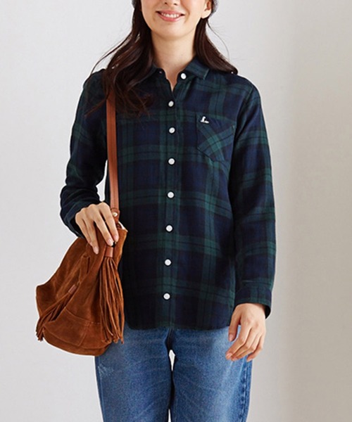 Live in comfort（リブインコンフォート）の「リブ　イン　コンフォート　重ね着してももたつかない！ストレッチガーゼ×カットソーの伸びシャツ（シャツ/ブラウス・レディース・グリーン系その他/ストライプ/チェック/スモークピンク/ネイビー/ライトブルー/ホワイト/サックスブルー/ブラウン/ホワイト系その他/ブラック×ホワイト/ベージュ/グリーン・SMALL/MEDIUM/LARGE/X-LARGE/XX-LARGE/2T/NM/XXX-LARGE）」の7枚目の写真