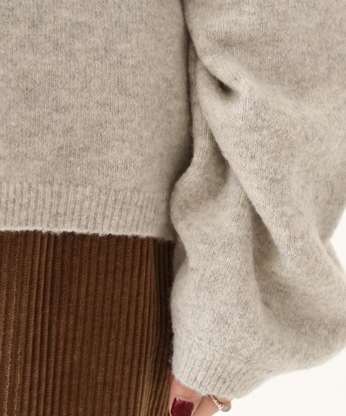 coen（コーエン）の「【WEB限定・復刻】ボリュームスリーブVネックプルオーバーニット（ニット/セーター・レディース・ライトグレー/ネイビー・FREE）」の7枚目の写真