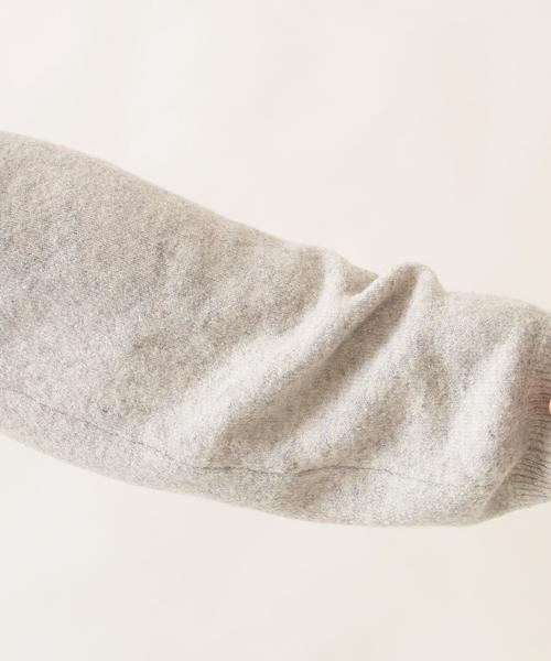 coen（コーエン）の「【WEB限定・復刻】ボリュームスリーブVネックプルオーバーニット（ニット/セーター・レディース・ライトグレー/ネイビー・FREE）」の11枚目の写真