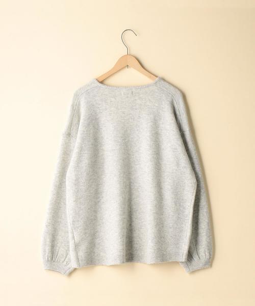 coen（コーエン）の「【WEB限定・復刻】ボリュームスリーブVネックプルオーバーニット（ニット/セーター・レディース・ライトグレー/ネイビー・FREE）」の17枚目の写真