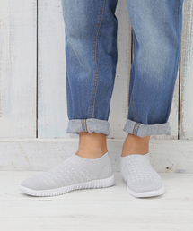 洗えるニットスニーカー