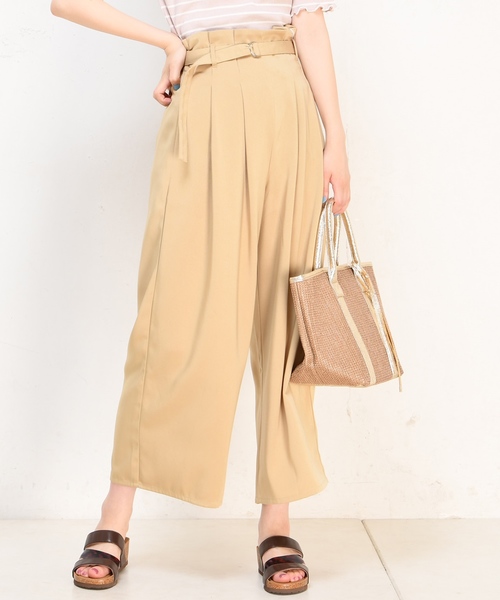 natural couture(ナチュラルクチュール)の「Dかんベルト付タックワイド(その他パンツ・レディース・ブラック/レンガ/ベージュ・FREE)」の1枚目の写真