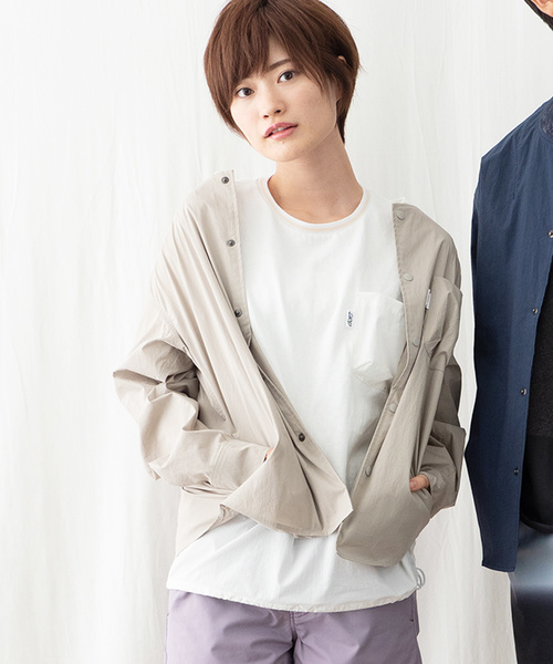 JRD by JARLD(ジェイアールディーバイジャールド)の「リブ衿ストレッチ シャツブルゾン(シャツ/ブラウス・メンズ・ネイビー/サンドベージュ・S/M/L)」の1枚目の写真