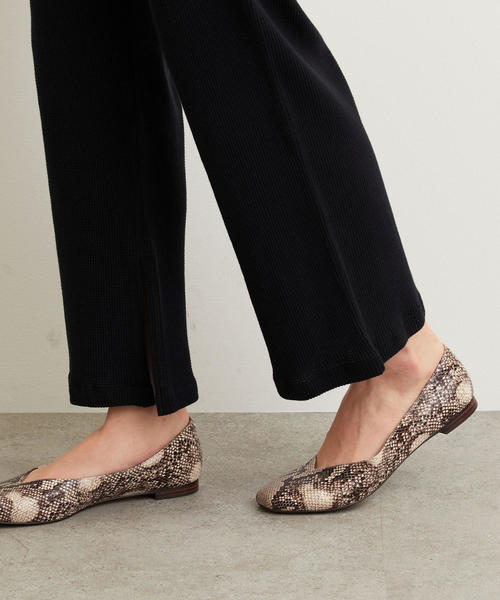 green label relaxing(グリーンレーベルリラクシング)の「NFC ワッフル イージー パンツ ◆(その他パンツ・レディース・ライトグレー/ブラック/ブラウン・FREE)」の14枚目の写真