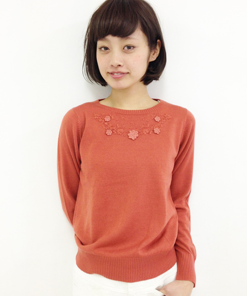 Kastane（カスタネ）の「【Kastane】刺繍クルーPO（ニット/セーター・レディース・サーモンピンク/ブルー/グリーン/アイボリー・FREE）」の4枚目の写真