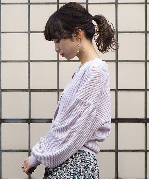 tiptop（ティップトップ）の「ワッフル編みVネックカーディガン（カーディガン/ボレロ・レディース・オフホワイト/ベージュ/グレイッシュベージュ/ラベンダー・FREE）」の15枚目の写真