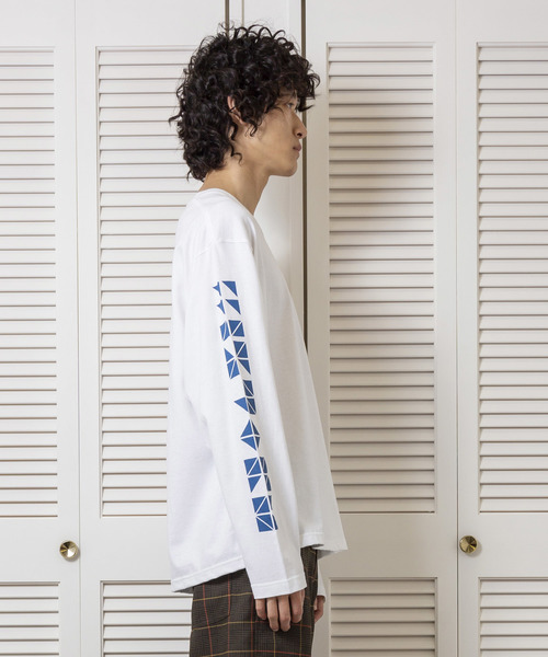 1/F(イチエフ)の「【1/F】プリントロングTシャツ DHH(Tシャツ/カットソー・メンズ・ホワイト/グリーン/イエロー・1/2)」の5枚目の写真