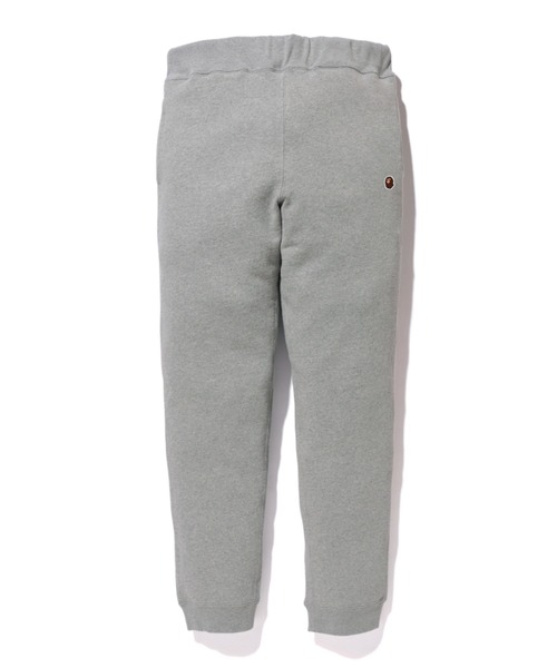 A BATHING APE(アベイシングエイプ)の「WEB限定/ONE POINT SLIM SWEAT PANTS M BAPEC(その他パンツ・メンズ・ブラック/グレー・SMALL/MEDIUM/LARGE/X-LARGE/XX-LARGE/XXX-LARGE)」の2枚目の写真