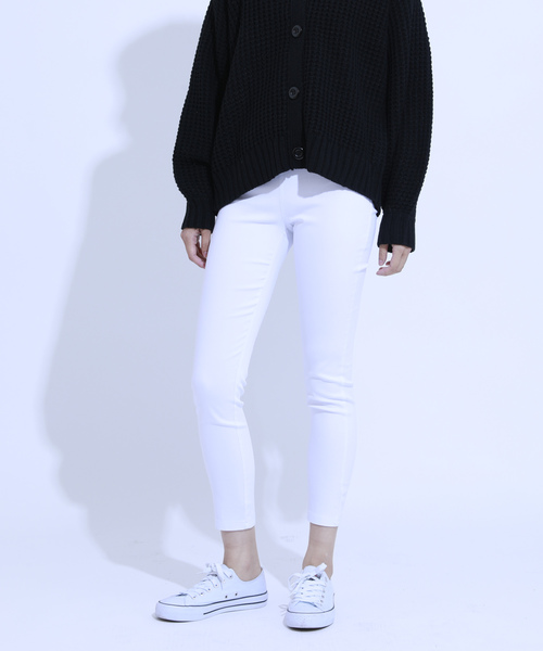 aimoha（アイモハ）の「ハイウエストストレッチ美脚スキニーレギンスパンツ[9分丈][ポケット付き]（レギンス/スパッツ・レディース・ホワイト/インディゴブルー/ブラック/グレイッシュブルー/スミクロ・SMALL/MEDIUM/LARGE/X-LARGE/XX-LARGE/XXX-LARGE）」の2枚目の写真