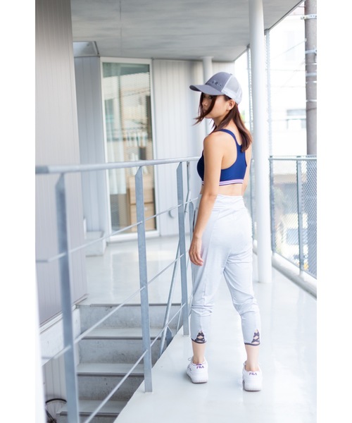 FILA（フィラ）の「【FILA:フィラ】水陸両用フィットネスパンツ / ヨガパンツ フィットネス ジム サルエル  トレーニング　お家ヨガ（その他パンツ・レディース・ホワイト/ネイビー/グレー・MEDIUM/LARGE/SMALL/X-LARGE）」の9枚目の写真