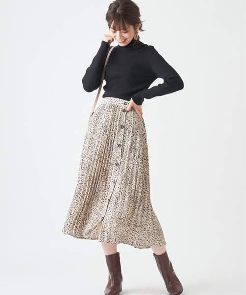 natural couture(ナチュラルクチュール)の「多釦デザインプリーツスカート(スカート・レディース・パープル/ブラウン/アイボリー/その他/ミント・FREE)」の22枚目の写真