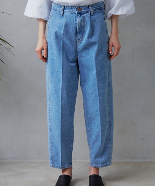 Libra Cue（リブラ キュー）の「Libra ハイウエストテーパードデニム（デニムパンツ・レディース・ライトブルー・MEDIUM/LARGE）」の5枚目の写真