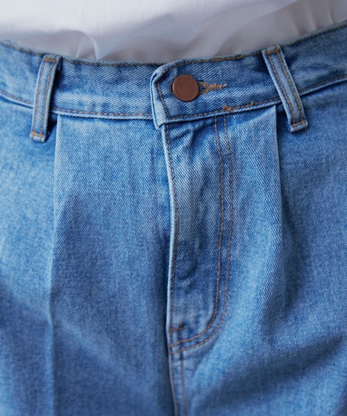 Libra Cue（リブラ キュー）の「Libra ハイウエストテーパードデニム（デニムパンツ・レディース・ライトブルー・MEDIUM/LARGE）」の9枚目の写真