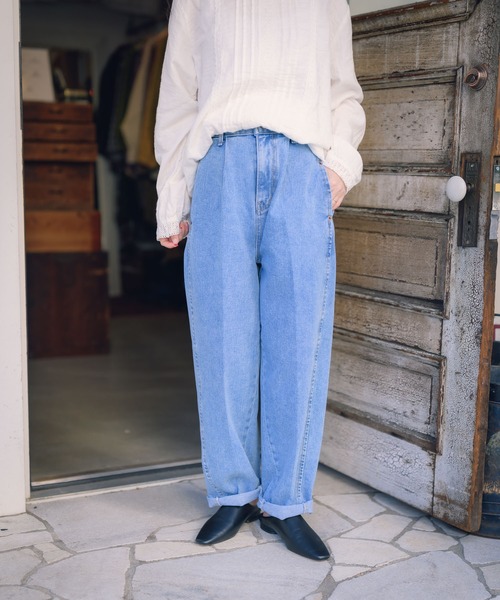 Libra Cue（リブラ キュー）の「Libra ハイウエストテーパードデニム（デニムパンツ・レディース・ライトブルー・MEDIUM/LARGE）」の19枚目の写真