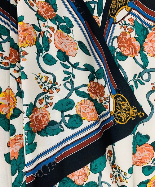 MILLION CARATS（ミリオンカラッツ）の「ジョーゼットフラワーパネルスカート（スカート・レディース・ベージュ/パープル/サックスブルー・FREE）」の7枚目の写真