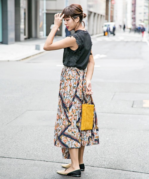 MILLION CARATS（ミリオンカラッツ）の「ジョーゼットフラワーパネルスカート（スカート・レディース・ベージュ/パープル/サックスブルー・FREE）」の14枚目の写真