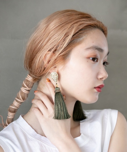 BOEMY（ボエミー）の「ヴィンテージ調 ドロップビーズ タッセルピアス / イヤリング（ピアス（両耳用）・レディース・ブラウン/カーキ/アイボリー/B/A/C・FREE）」の12枚目の写真