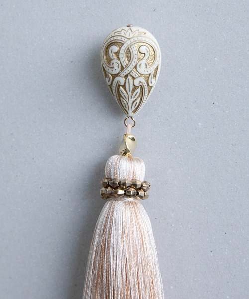 BOEMY（ボエミー）の「ヴィンテージ調 ドロップビーズ タッセルピアス / イヤリング（ピアス（両耳用）・レディース・ブラウン/カーキ/アイボリー/B/A/C・FREE）」の16枚目の写真