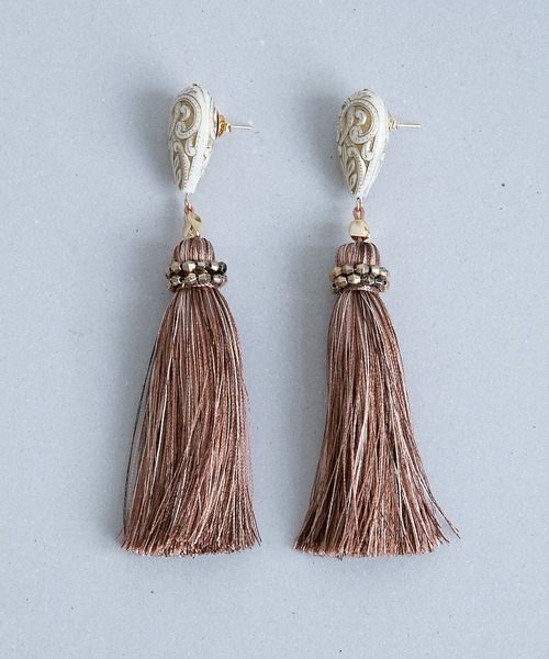 BOEMY（ボエミー）の「ヴィンテージ調 ドロップビーズ タッセルピアス / イヤリング（ピアス（両耳用）・レディース・ブラウン/カーキ/アイボリー/B/A/C・FREE）」の18枚目の写真