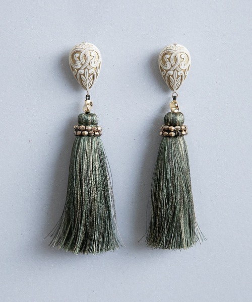 BOEMY（ボエミー）の「ヴィンテージ調 ドロップビーズ タッセルピアス / イヤリング（ピアス（両耳用）・レディース・ブラウン/カーキ/アイボリー/B/A/C・FREE）」の20枚目の写真