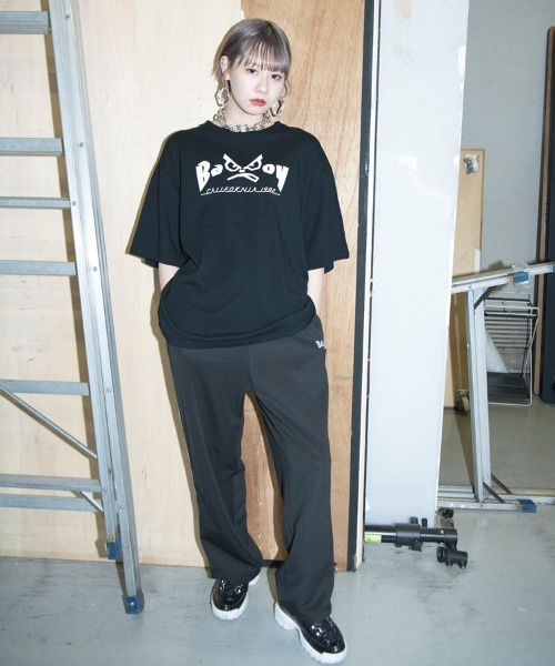 BAD BOY（バッドボーイ）の「BAD BOY/バッドボーイ オーバーサイズ プリントロゴTEE（Tシャツ/カットソー・メンズ・ホワイト/ブラック/ベージュ/ホワイト系その他/ブラック系その他/パープル系その他・M/L）」の7枚目の写真