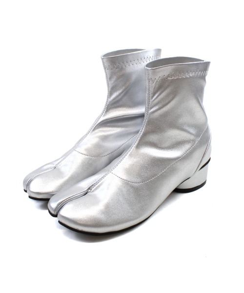 VIVIAN（ヴィヴィアン）の「足袋デザインストレッチショートブーツ タビブーツ（ブーツ・レディース・ブラック/ダークブラウン/アイボリー/シルバー・S/M/L/LL）」の15枚目の写真