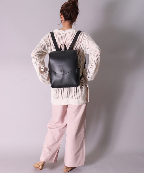 Legato Largo(レガートラルゴ)の「(LF)【Legato Largo】【かるいかばん】リュック(バックパック/リュック・レディース・ブラック/アイボリー/ミント/キャメル/ピンクベージュ/マルーン/グレイッシュベージュ/ダークネイビー/ダークブラウン/ベージュ/ライトベージュ/サンドベージュ/ラベンダー/ブラック系/ベージュ系1/オリーブ系/ベージュ系2・FREE/ONE SIZE)」の18枚目の写真