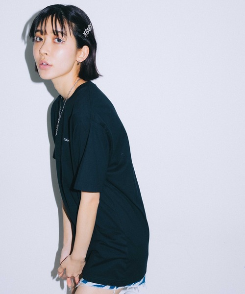 X-girl(エックスガール)の「FACE S/S TEE/フェイス Tシャツ(Tシャツ/カットソー・レディース・ホワイト/ブラック/ベージュ/ブルー/ライトグリーン・S/M/L/XL/X-LARGE/MEDIUM/SMALL/LARGE)」の19枚目の写真