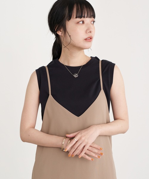 earth music&ecology（アースミュージックアンドエコロジー）の「スムーススリーブレスカットソー ＊（Tシャツ/カットソー・レディース・ブラック/ブラウン/オフホワイト/ピンク/ミント/グレイッシュベージュ・M/L）」の3枚目の写真