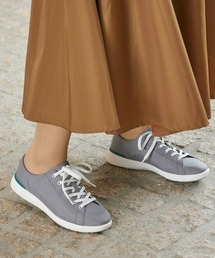 晴雨兼用ローカットスニーカー