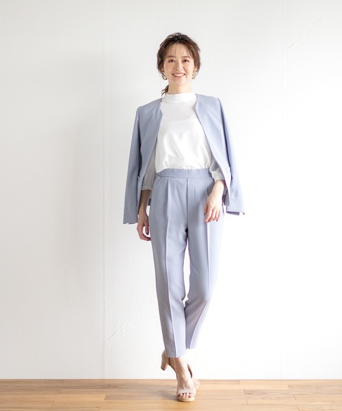 WHITE JOOLA（ホワイトジョーラ）の「【手洗いできる】強撚ポリストレッチ・カラーレスジャケット（ノーカラージャケット・レディース・オフホワイト/モカ/ネイビー/サックスブルー・7号/9号/11号/13号）」の17枚目の写真