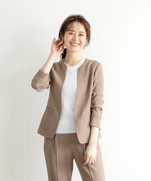 WHITE JOOLA（ホワイトジョーラ）の「【手洗いできる】強撚ポリストレッチ・カラーレスジャケット（ノーカラージャケット・レディース・オフホワイト/モカ/ネイビー/サックスブルー・7号/9号/11号/13号）」の18枚目の写真