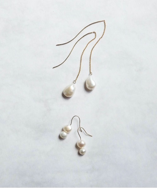 ISS（イズ）の「ISS: OYAKO 淡水パールピアス（ピアス（両耳用）・レディース・ゴールド・FREE）」の4枚目の写真